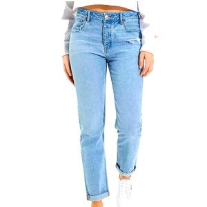NWT AE Low-Rise Tomgirl Jean